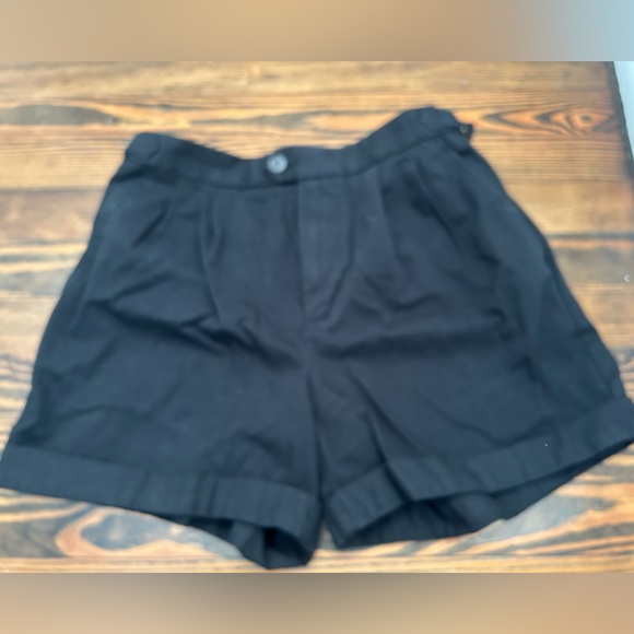 Black shorts - Picture 1 of 2